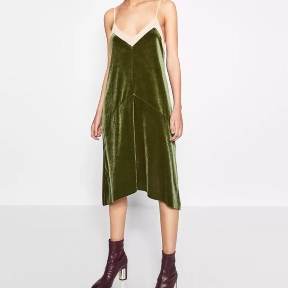 Sold Zara Dress - Picture 4 of 5